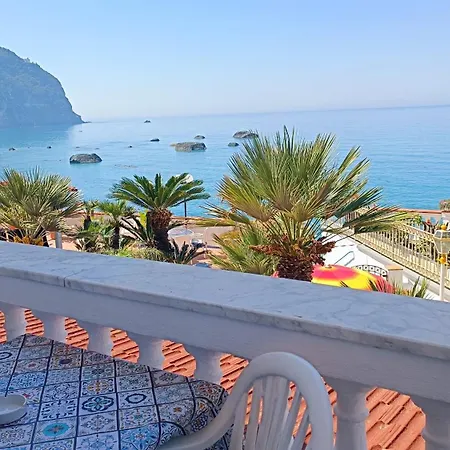 Apartment Casa Del Mare Forio (Isola d'Ischia)
